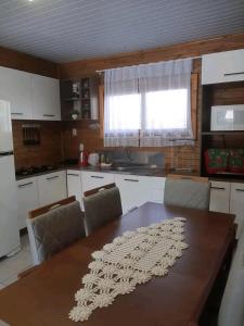 Dapur atau dapur kecil di Cantinho doce encanto