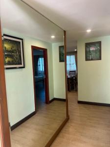 Imagen de la galería de Hawaii Lounge, en Sihanoukville 79 fotos más