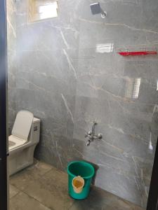 Koupelna v ubytování MOUNT OASIS tvm + 8 fotografií