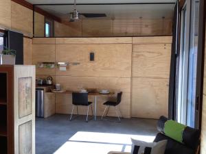Η κουζίνα ή μικρή κουζίνα στο Bed + Bauhaus +18 φωτογραφίες