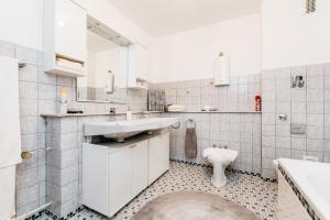 Een badkamer bij Apartments Neuss