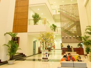 Vstupní hala nebo recepce v ubytování Da Nang Han River Hotel + 37 fotografií