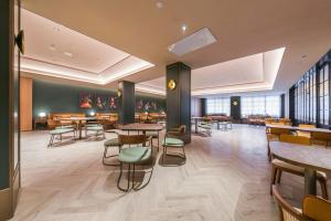 Khu vực ghế ngồi tại Orange Hotel Guilin Yangshuo West Street Branch