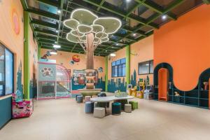 Khu vực ghế ngồi tại Orange Hotel Guilin Yangshuo West Street Branch