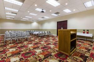 Konferenční prostory v ubytování Days Inn by Wyndham Sherman