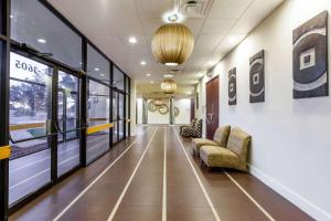 Posezení v ubytování Days Inn by Wyndham Sherman