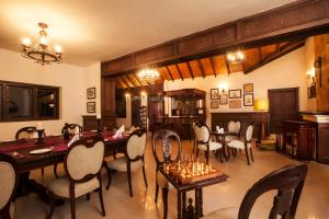 Posezení v ubytování Old Kent Estates & Spa, Coorg