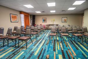 a room with a bunch of chairs in it at Comfort Inn & Suites Fort Lauderdale West Turnpike in Fort Lauderdale +16 photos