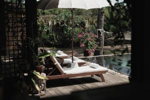 Aed väljaspool majutusasutust Lost Paradise Gili