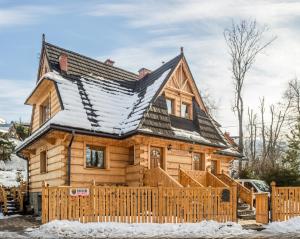 Zdjęcie z galerii obiektu TatryTop Domek Miód Malina w Zakopanem