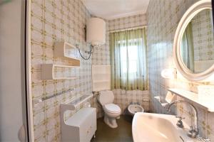 Ένα μπάνιο στο Casa Il Giardino Di Peppino +91 φωτογραφίες