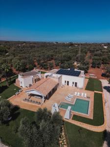 Bazén v ubytování Resort San Giacomo con Piscina nebo v jeho okolí