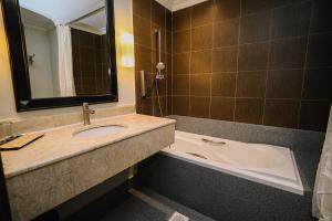 Kingston Hotel 9 - Jonker Street Malacca的一间浴室