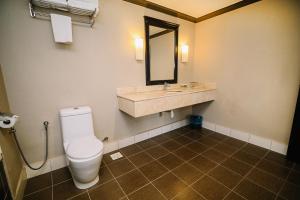 Kingston Hotel 9 - Jonker Street Malacca的一间浴室