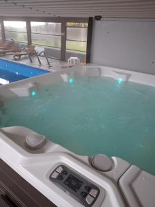 Foto dalla galleria di Vila Crinilor a Călimăneşti