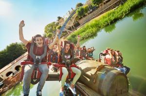 Clientes alojados en PortAventura Hotel Lucy's Mansion - Includes unlimited access & Express wristband to PortAventura Park & Ferrari Land