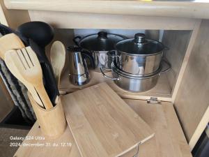 Autocaravan,camper,campervan,motorhome,not driveable,only habitable的厨房或小厨房