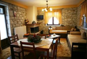 Posedenie v ubytovaní Meterizi Guesthouse