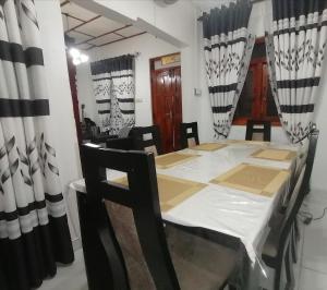 Fotografie z fotogalerie ubytování Dilshan Tourist Home v destinaci Polonnaruwa