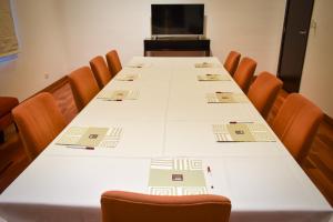 Ärikülastajate ala ja/või konverentsiruum majutusasutuses Hotel Casino Catamarca +32 fotot