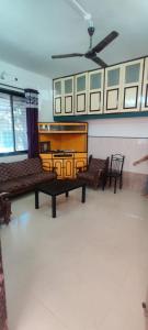 Istumisnurk majutusasutuses Swanand Home Stay