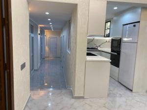 House in Quba的厨房或小厨房