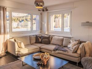 Posezení v ubytování Apartment Casa Polo by Interhome