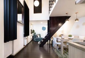 A kitchen or kitchenette at Budapest Downtown Museum Apartments