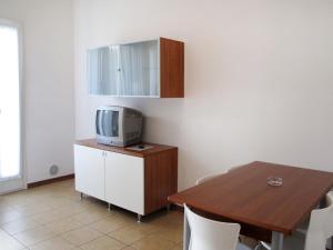 Køkken eller tekøkken på Holiday Home La Quercia-1 by Interhome