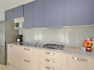 Кухня или мини-кухня в Apartment Mare-3 by Interhome
