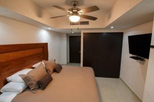 Φωτογραφία από το άλμπουμ του Beachfront Condo with Access to Pools, Gym, Tennis Court σε Puerto Vallarta