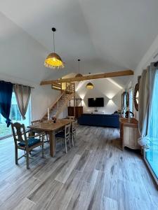 Ένα ή περισσότερα κρεβάτια σε δωμάτιο στο Villa ty Raym à Kerlouan
