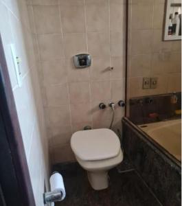 Ένα μπάνιο στο Casa aluguel de verão piso 2