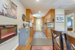 Gallery image of 4 Mi to Dtwn Grass Valley Forest Oasis with Hot Tub in Grass Valley