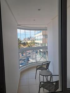Μπαλκόνι ή βεράντα στο Apartamento completo na Praia da Costa com vista para o mar