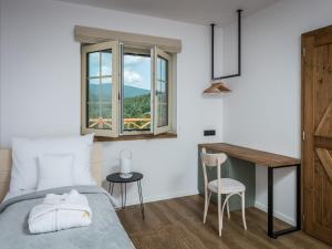 Posteľ alebo postele v izbe v ubytovaní Villa in Beskydy with Sauna & Mountain Views