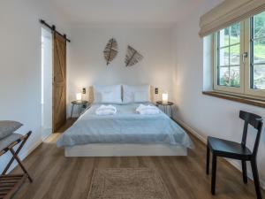 Posteľ alebo postele v izbe v ubytovaní Villa in Beskydy with Sauna & Mountain Views
