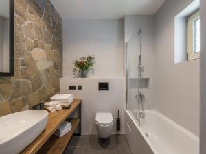 Kúpeľňa v ubytovaní Villa in Beskydy with Sauna & Mountain Views