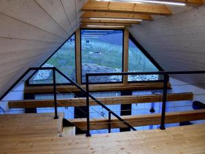 Imagine din galeria proprietății Apartment in Vyso ina near Pern tejn Castle în Ujčov +11 fotografii