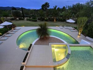 Ảnh trong thư viện ảnh của Villa in Ibiza with Sea Views & Pools ở Es Cubells