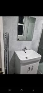 Ένα μπάνιο στο Charming Home