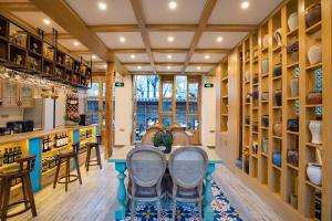 Ruang duduk di Lijiang Hearing Flowers Hall Flowerless B&B