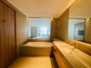 Voodi või voodid majutusasutuse Alacarte Ha Long toas