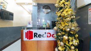 Vstupní hala nebo recepce v ubytování RedDoorz at V-Cat Apartelle Sampaloc Manila