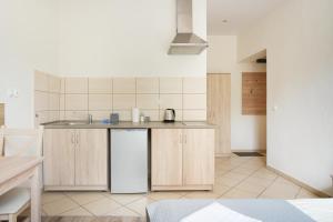 Nhà bếp/bếp nhỏ tại 4 Apartamenty W Centrum +19 ảnh