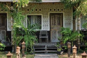 Aed väljaspool majutusasutust Lost Paradise Gili