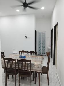 Φωτογραφία από το άλμπουμ του Adellea Homestay σε Kangar