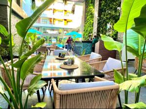 Zahrada ubytování Studio Imperial resort pool view