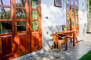 Balkón nebo terasa v ubytování Sea Breeze Place Hiriketiya