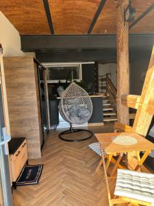 Posedenie v ubytovaní Dawna Mleczarnia Apartamenty LOFT